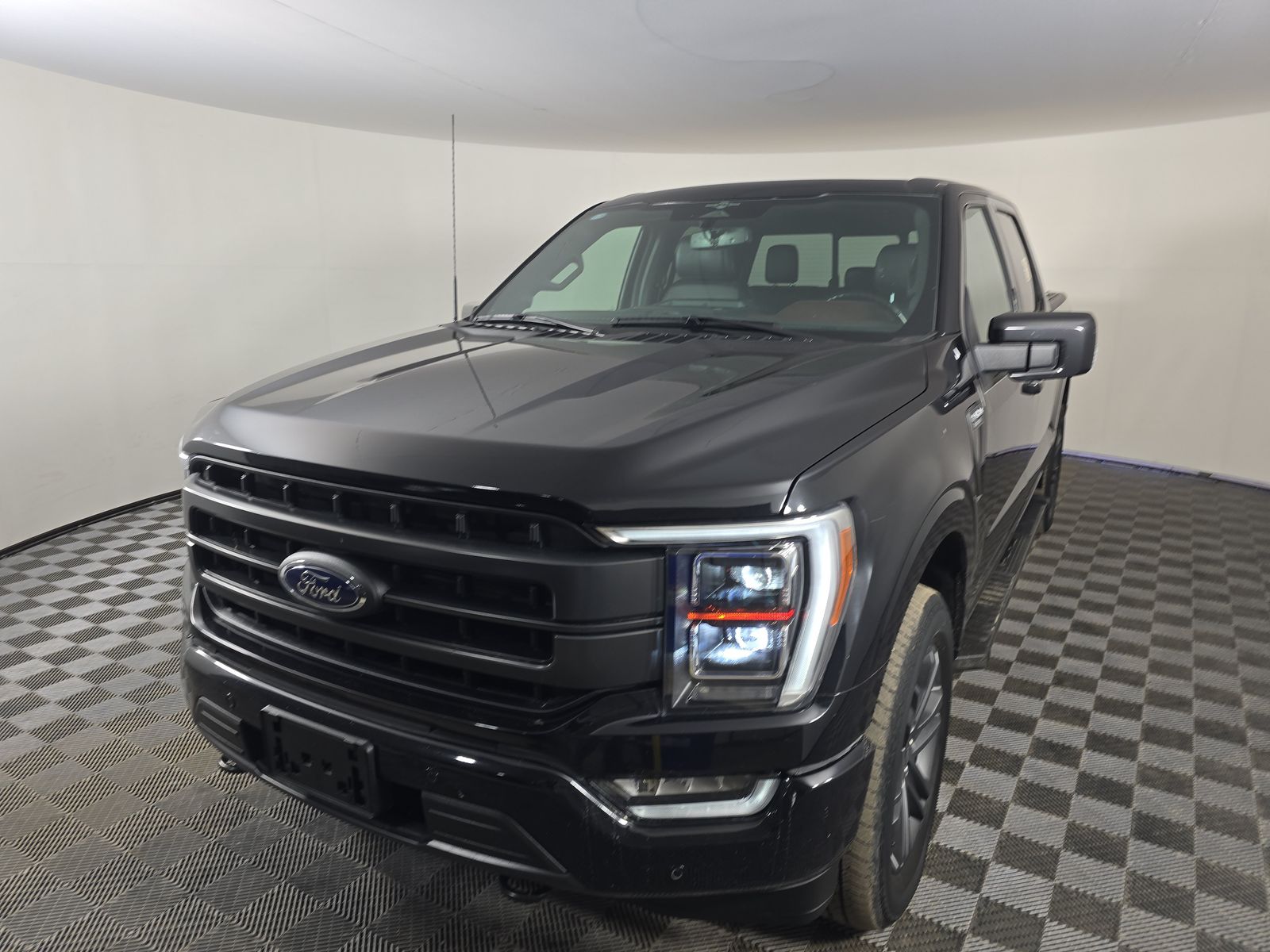 2023 Ford F-150 Lariat AWD