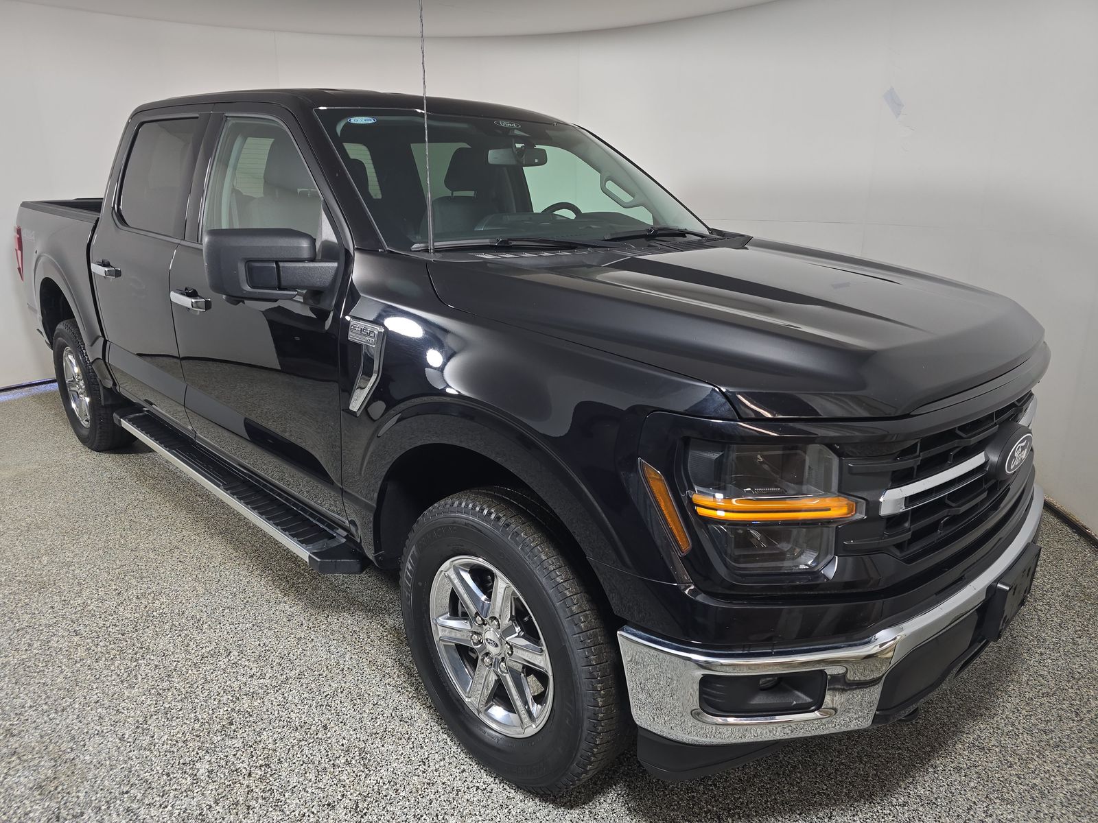 2024 Ford F-150 XLT AWD