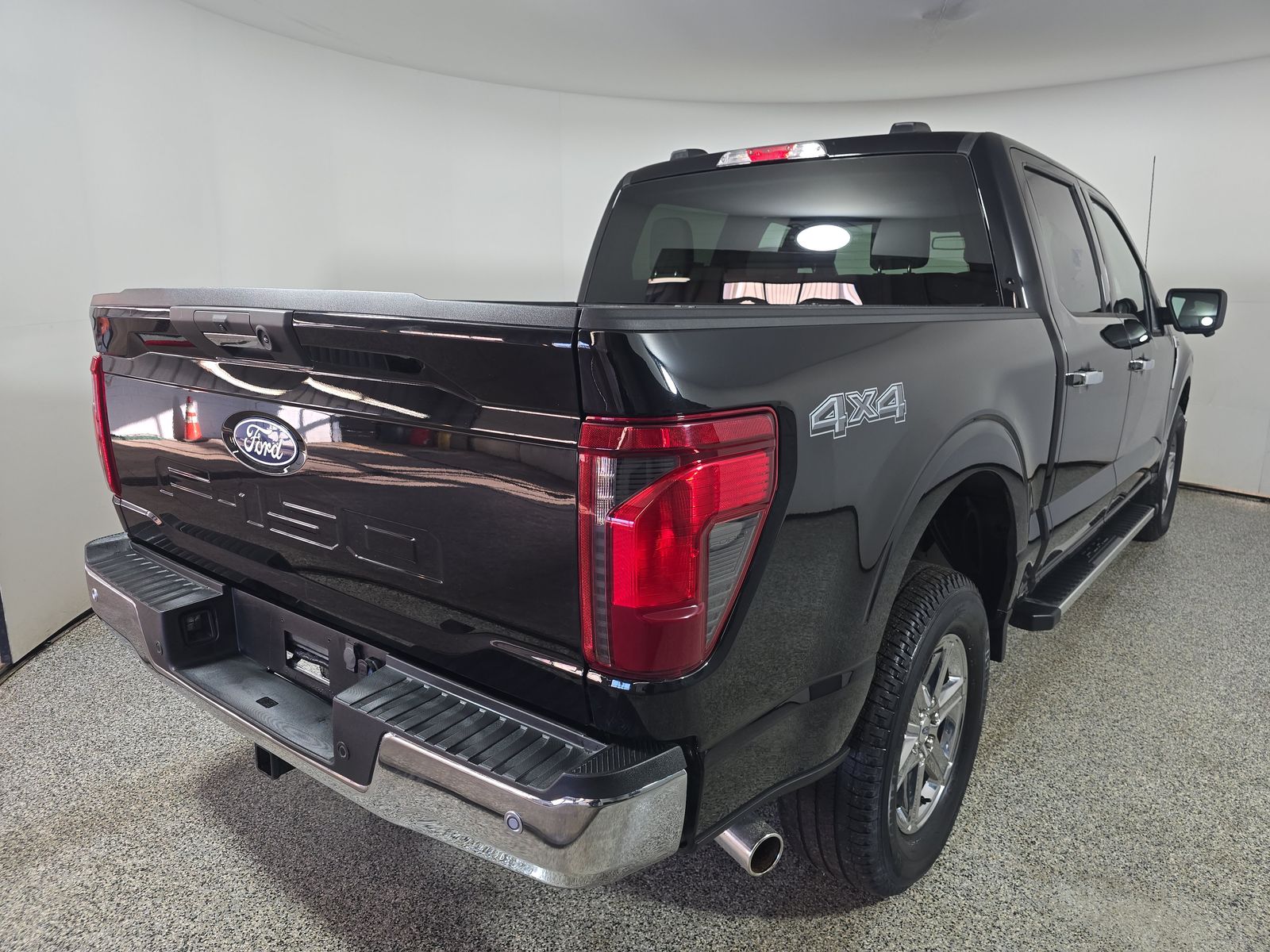 2024 Ford F-150 XLT AWD