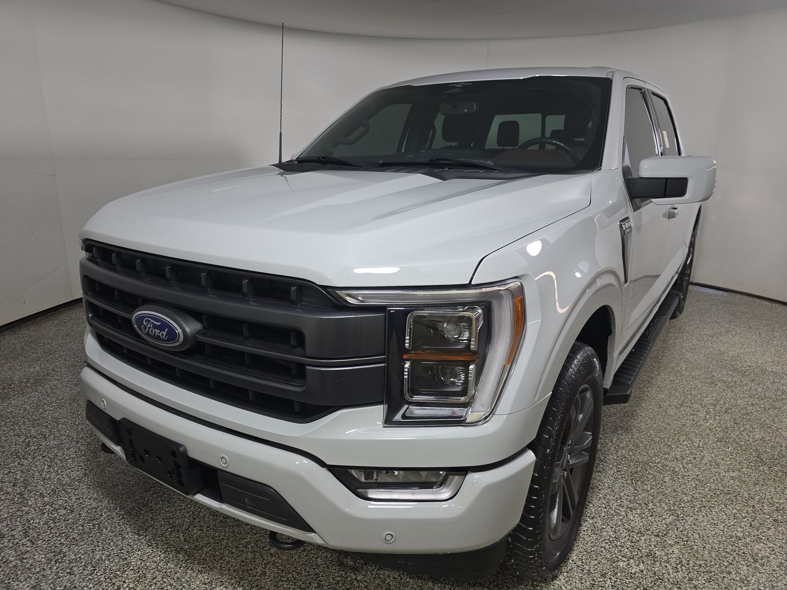 2023 Ford F-150 Lariat AWD