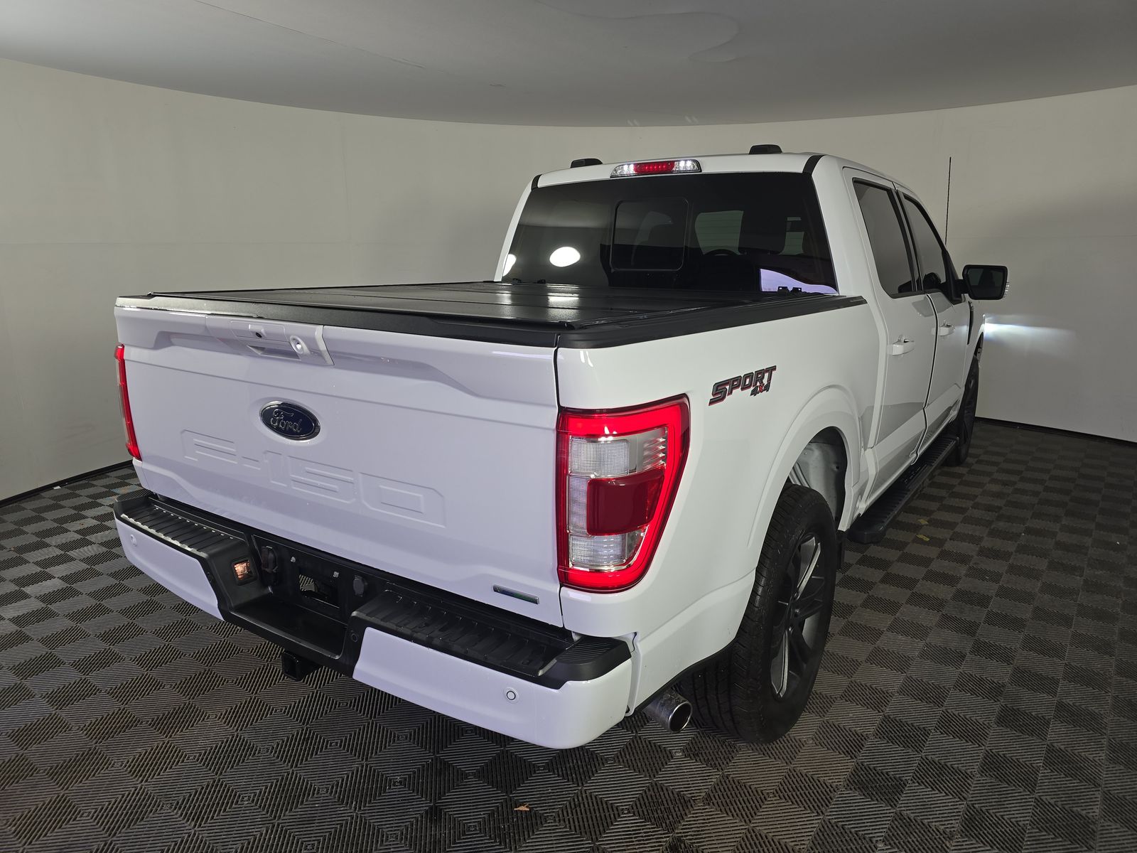 2023 Ford F-150 Lariat AWD
