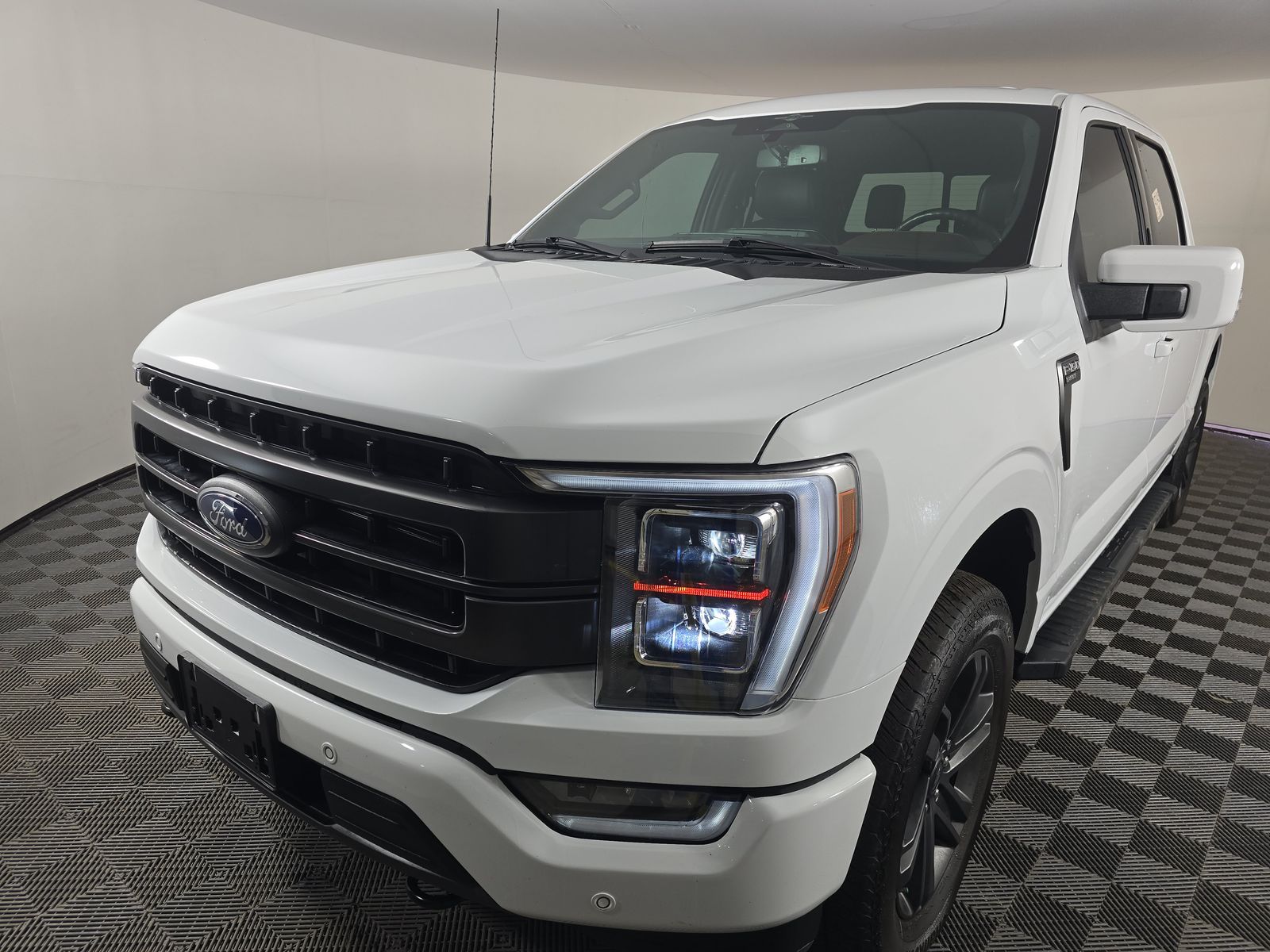 2023 Ford F-150 Lariat AWD