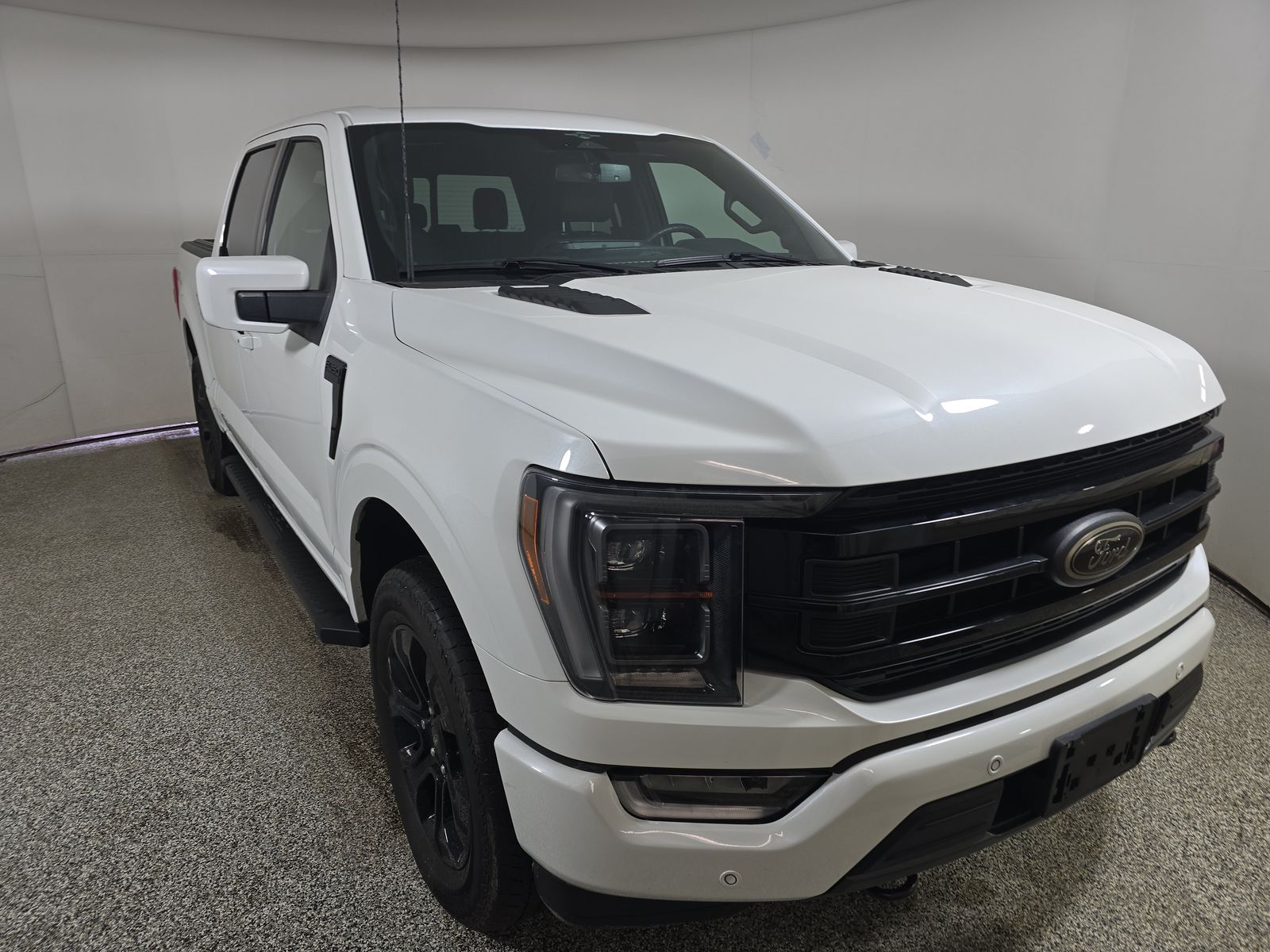 2023 Ford F-150 Lariat AWD