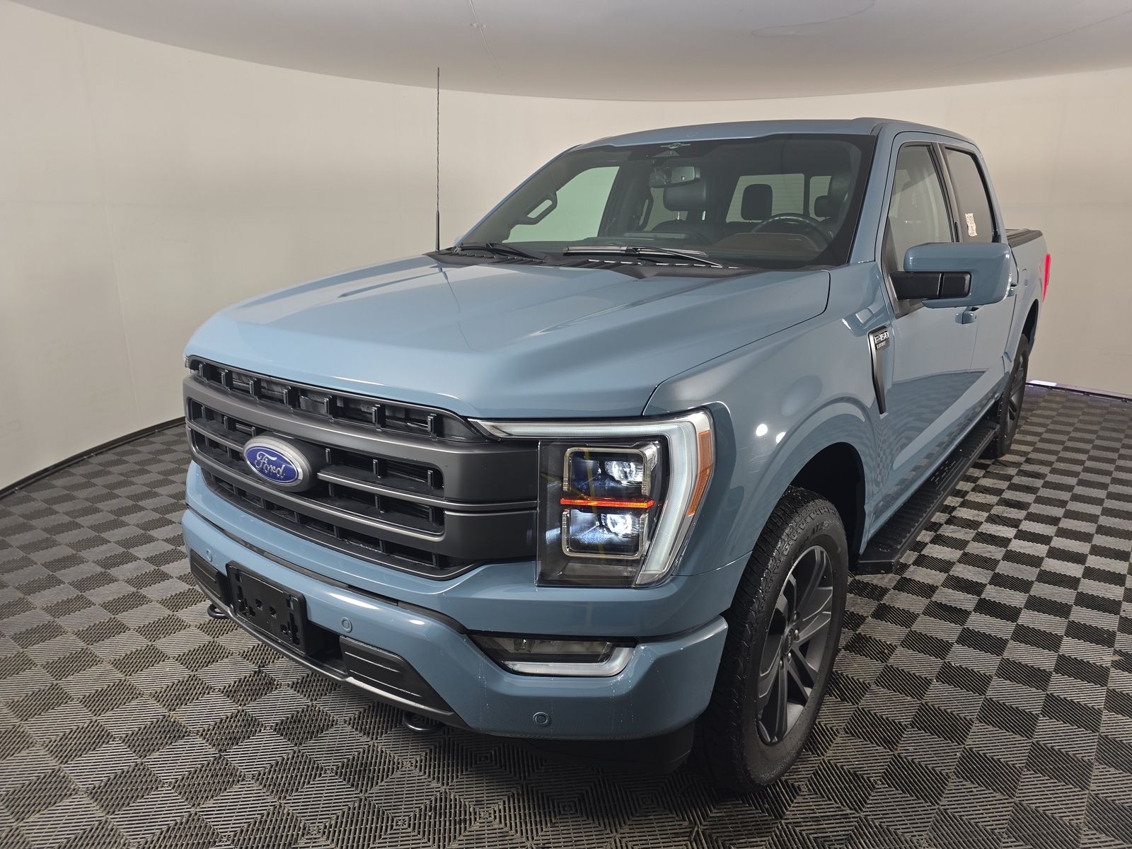 2023 Ford F-150 Lariat AWD