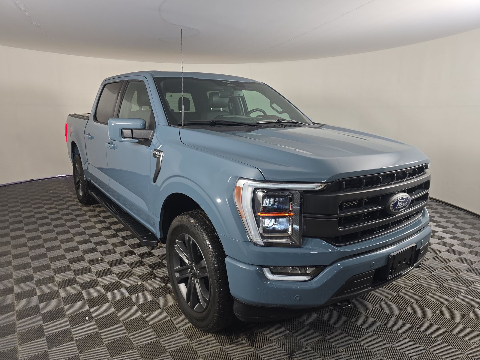 2023 Ford F-150 Lariat AWD