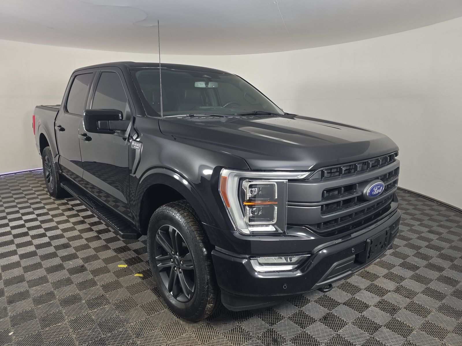 2023 Ford F-150 Lariat AWD