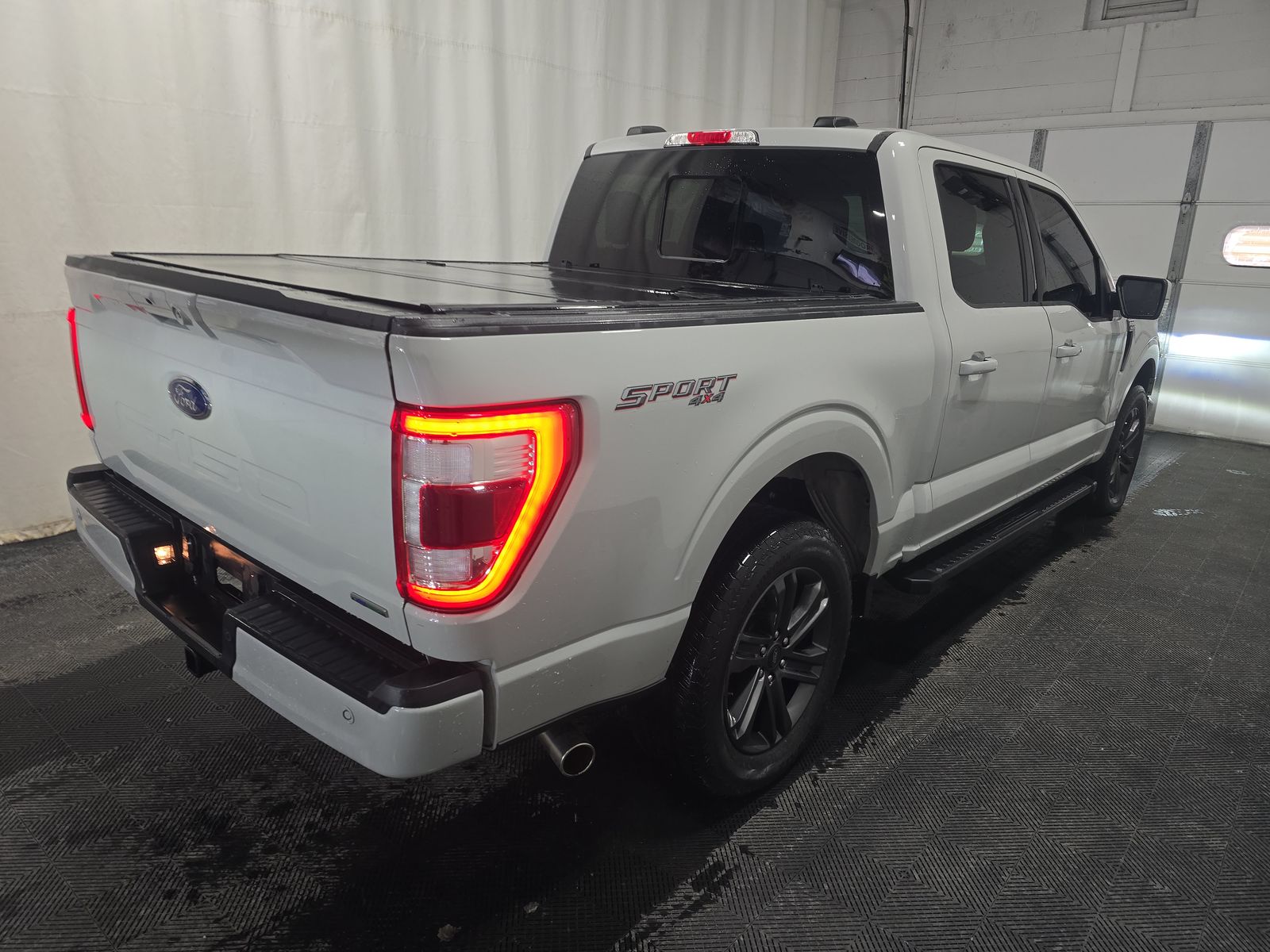 2023 Ford F-150 Lariat AWD