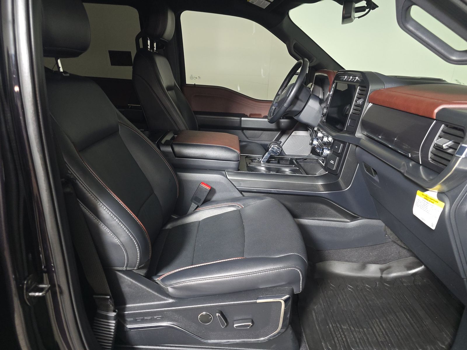 2023 Ford F-150 Lariat AWD