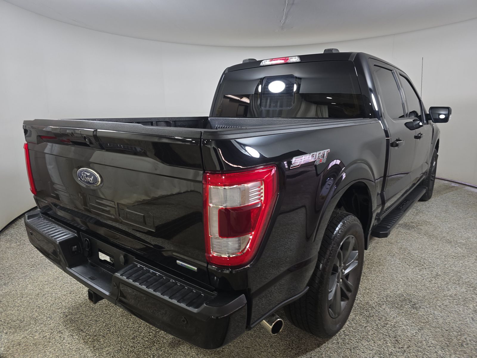 2023 Ford F-150 Lariat AWD