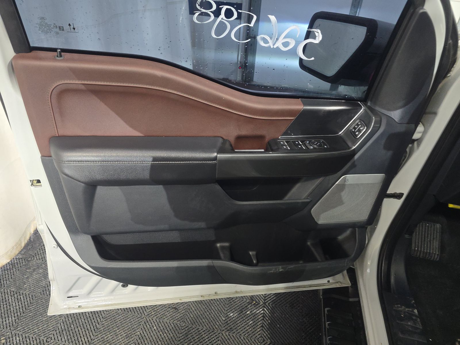 2023 Ford F-150 Lariat AWD