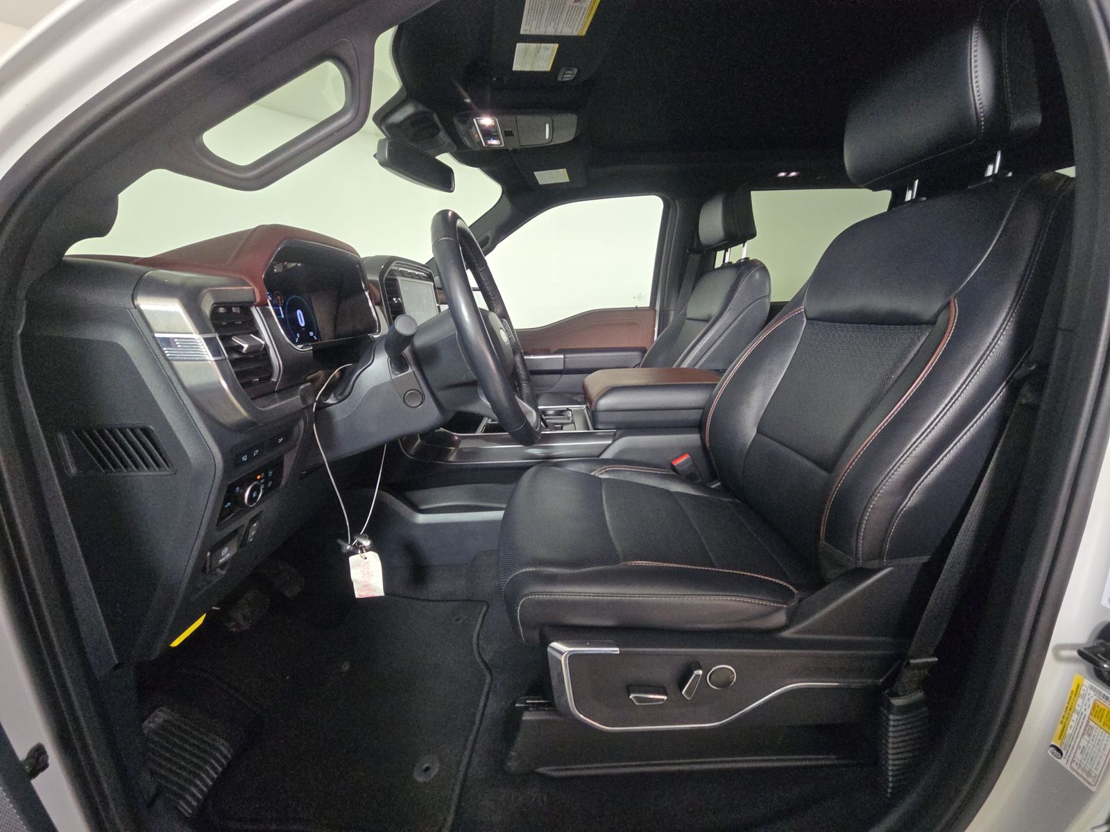 2023 Ford F-150 Lariat AWD