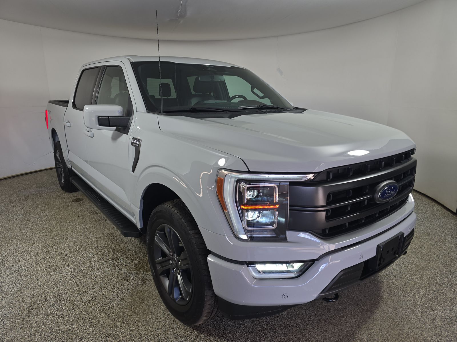 2023 Ford F-150 Lariat AWD
