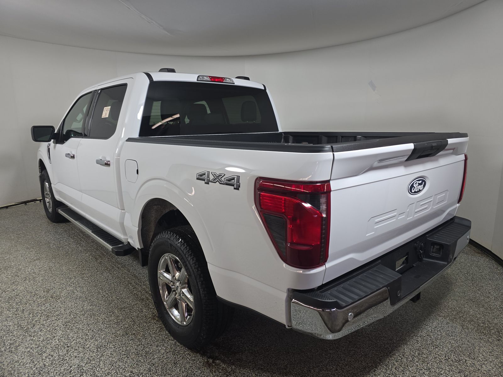 2025 Ford F-150 XLT AWD