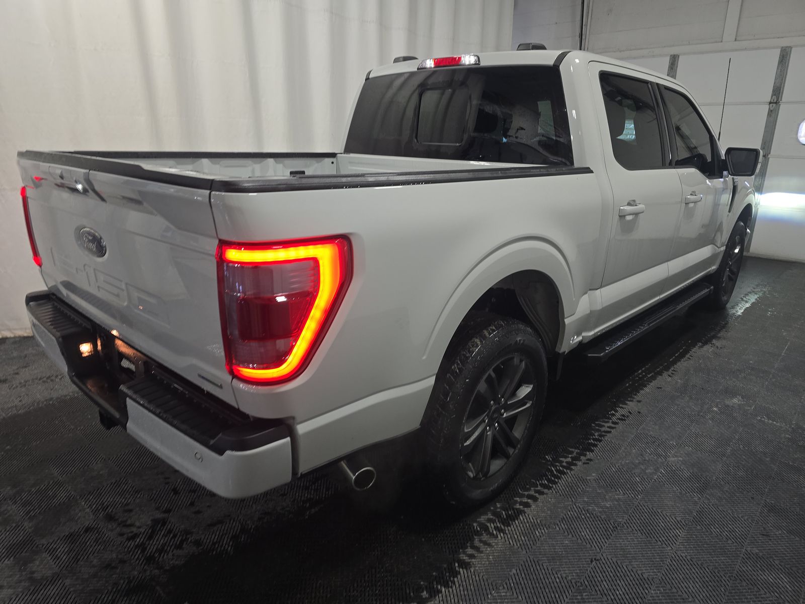 2023 Ford F-150 Lariat AWD