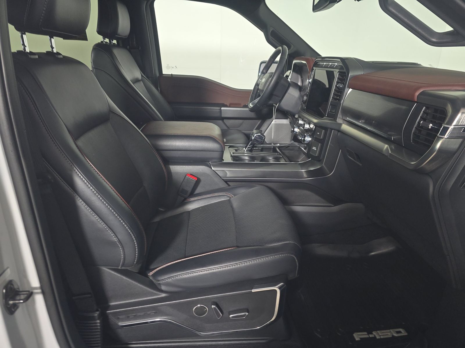 2023 Ford F-150 Lariat AWD