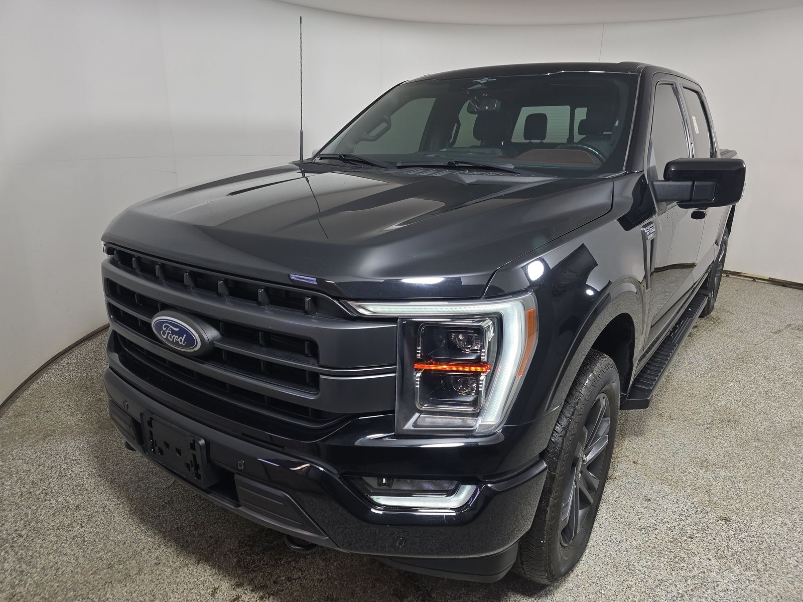 2023 Ford F-150 Lariat AWD