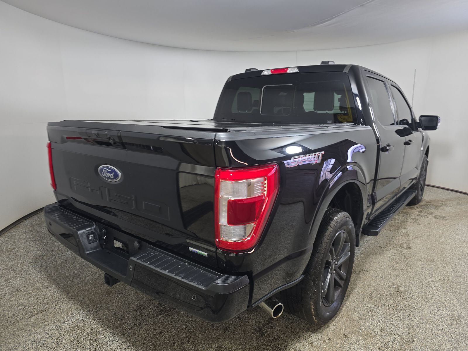2023 Ford F-150 Lariat AWD