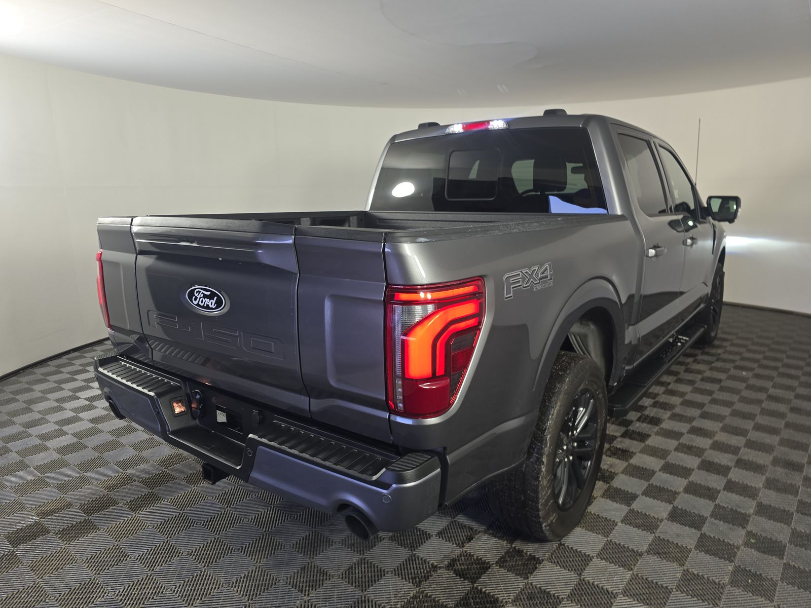 2024 Ford F-150 Hybrid Lariat AWD
