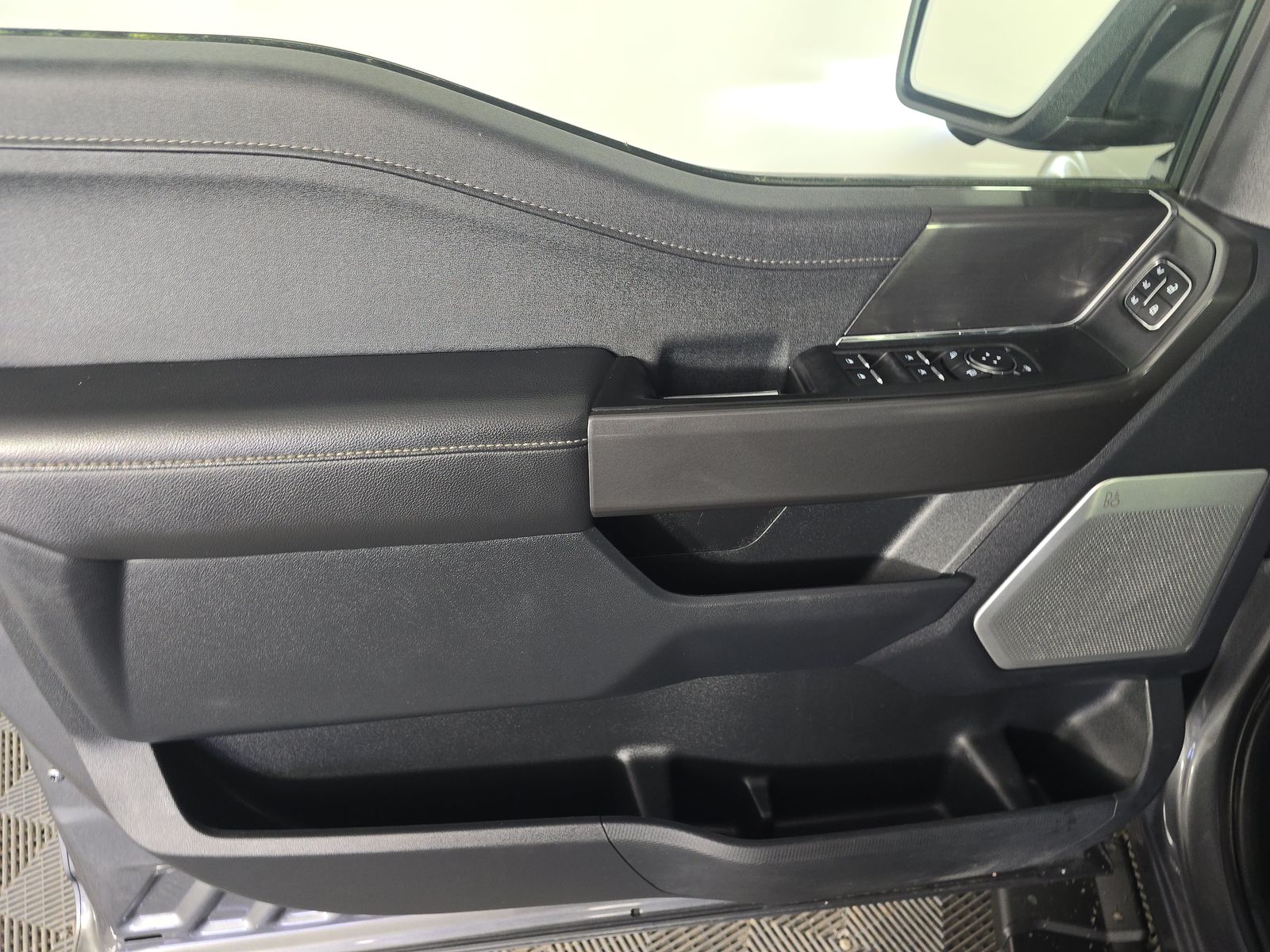 2024 Ford F-150 Hybrid Lariat AWD