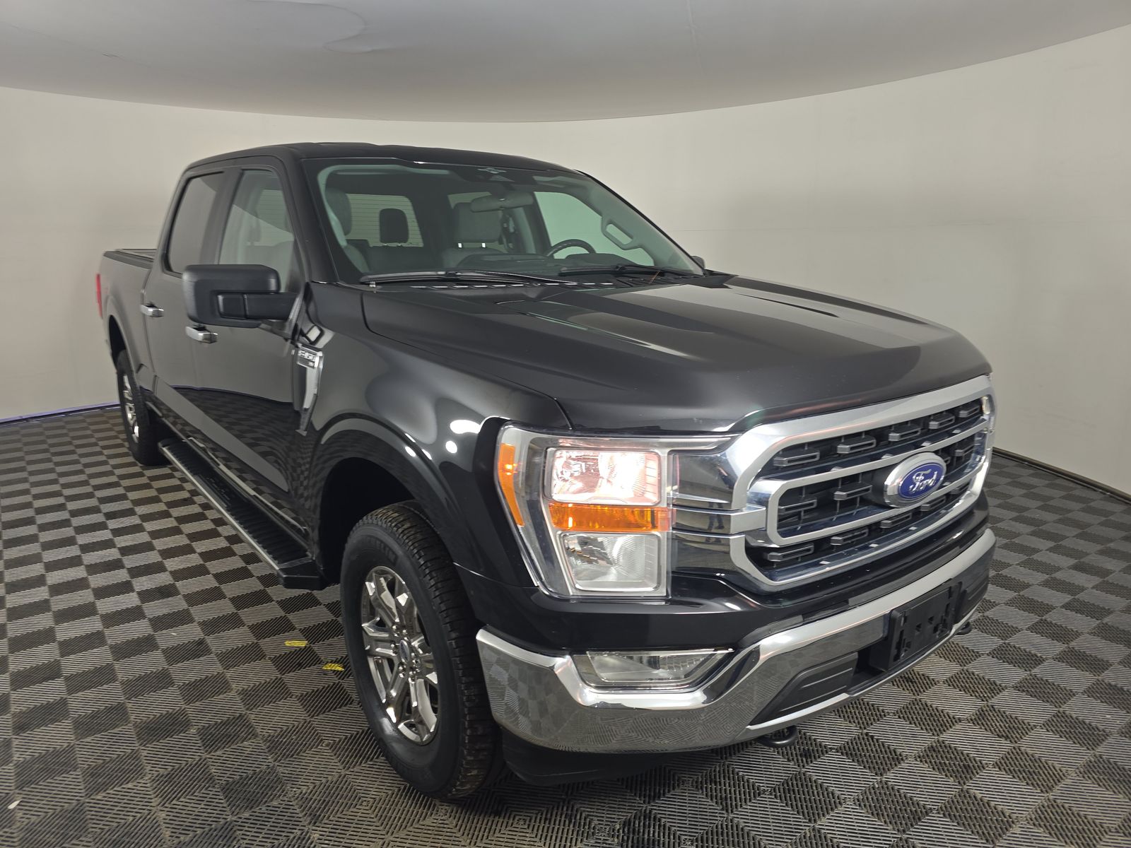 2023 Ford F-150 XLT AWD