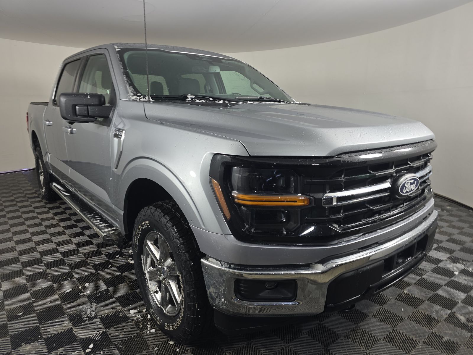 2024 Ford F-150 XLT AWD