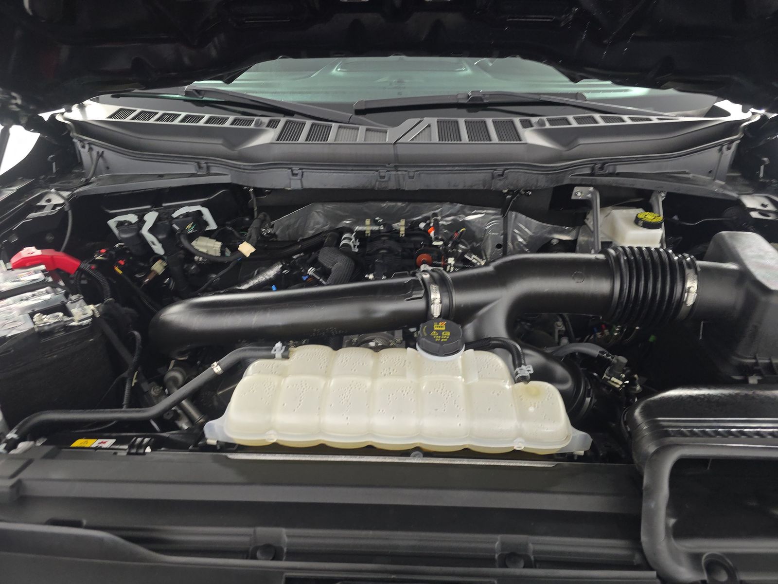 2025 Ford F-150 XLT AWD