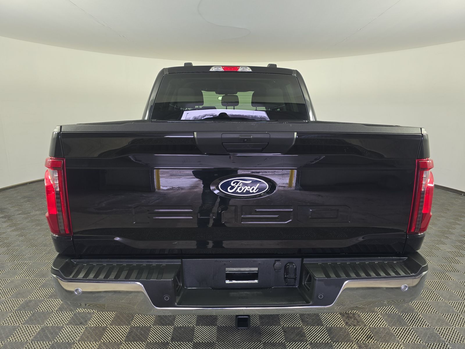 2025 Ford F-150 XLT AWD