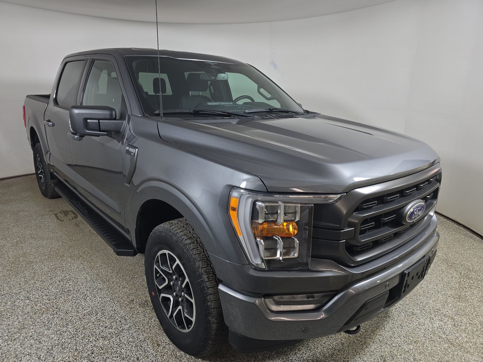 2023 Ford F-150 XLT AWD