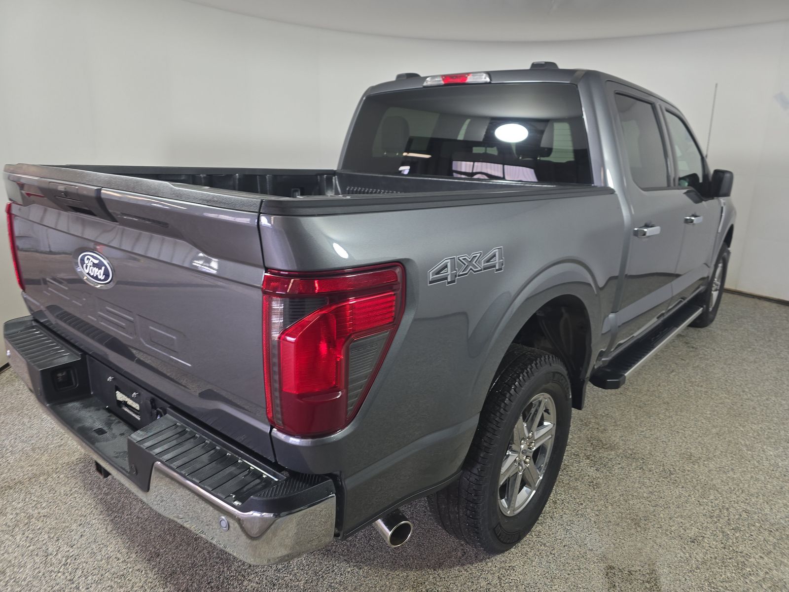 2025 Ford F-150 XLT AWD