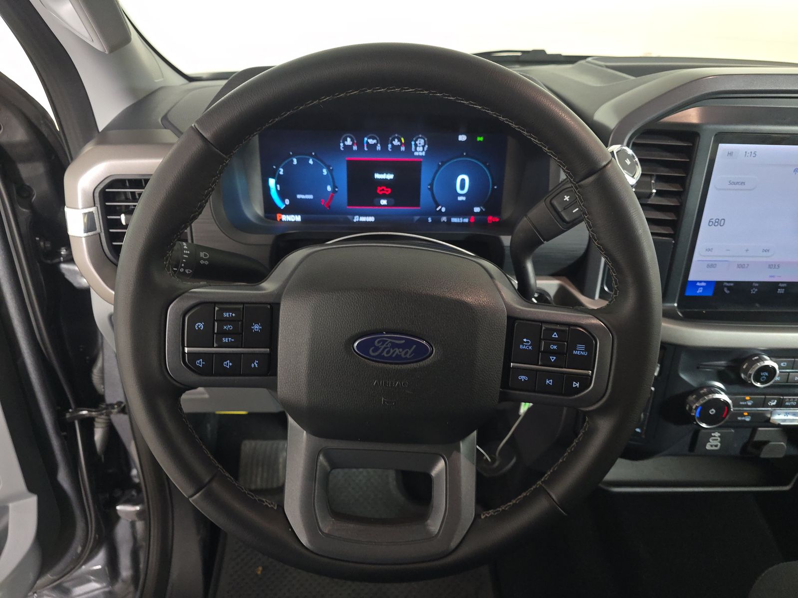 2025 Ford F-150 XLT AWD