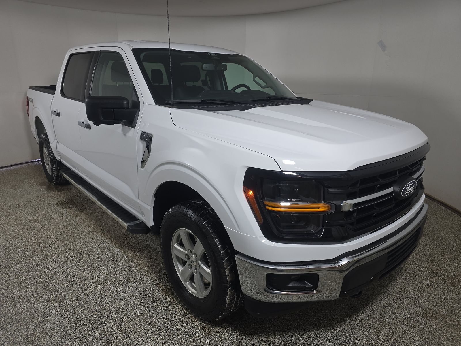 2024 Ford F-150 XLT AWD