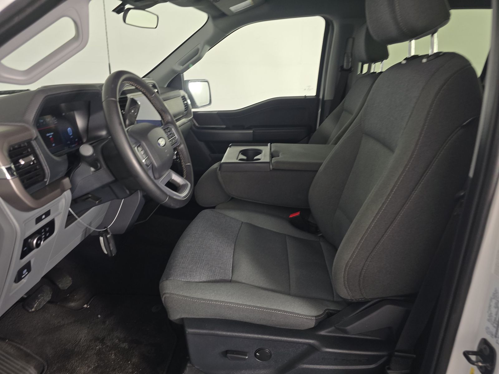 2025 Ford F-150 XLT AWD