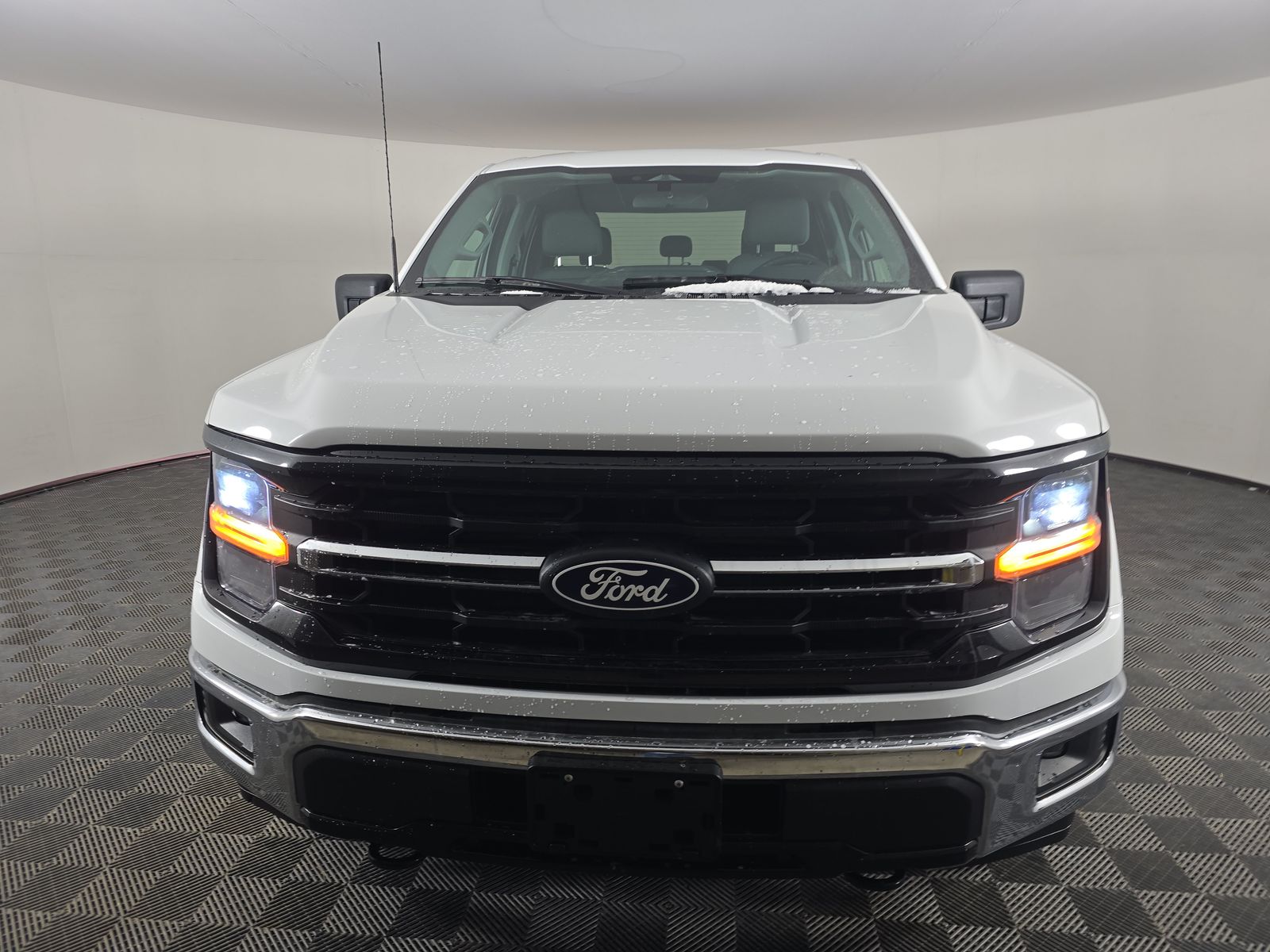 2025 Ford F-150 XLT AWD