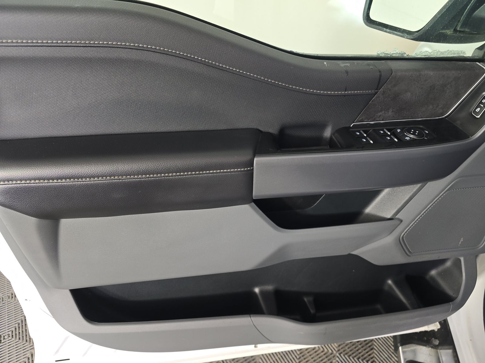 2025 Ford F-150 XLT AWD