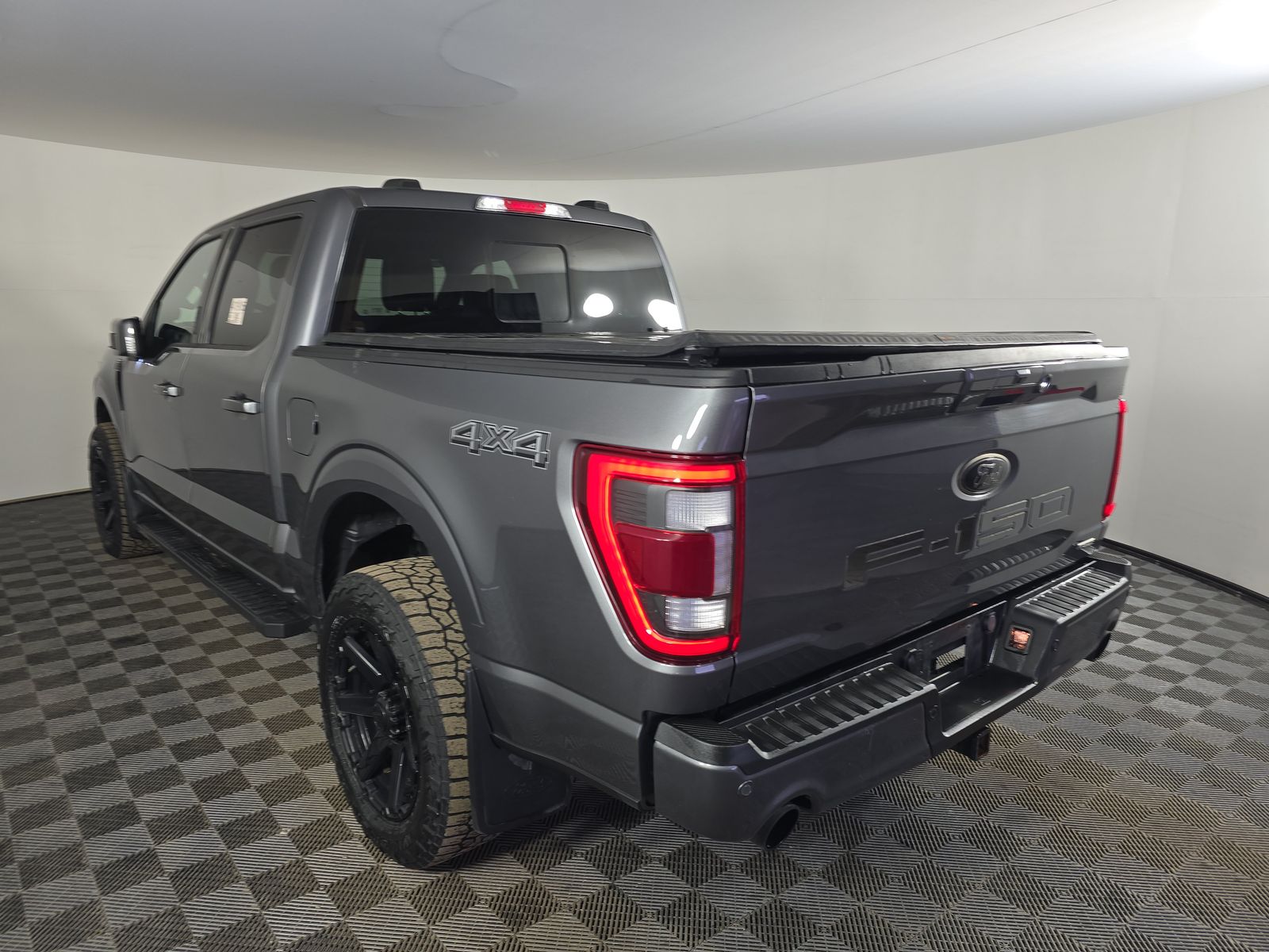 2023 Ford F-150 Lariat AWD
