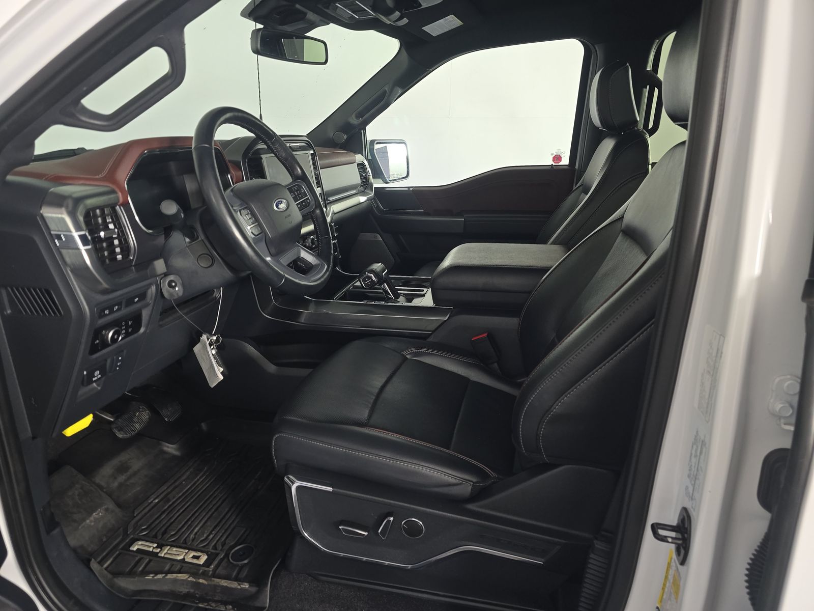 2023 Ford F-150 Lariat AWD