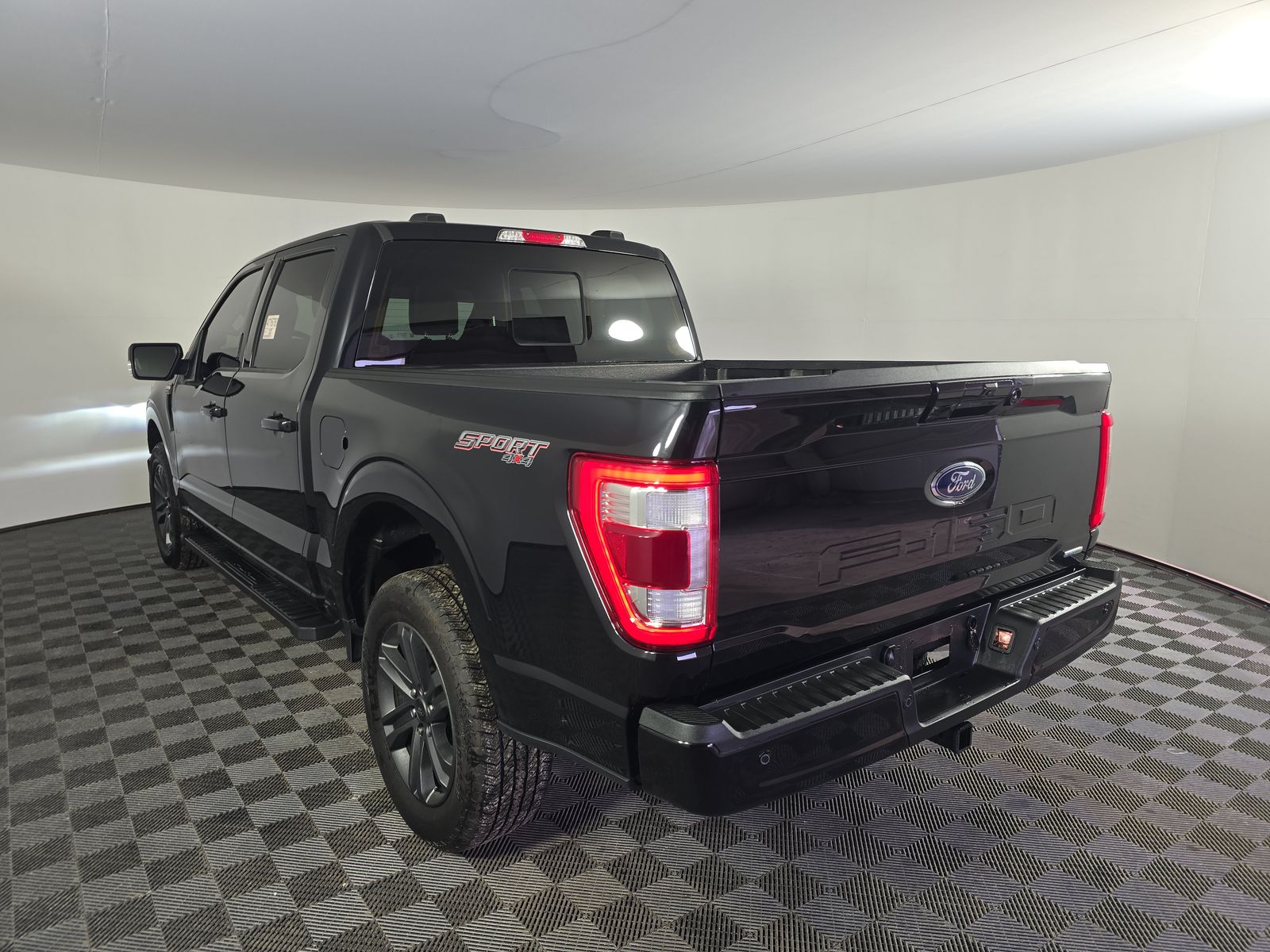 2023 Ford F-150 Lariat AWD