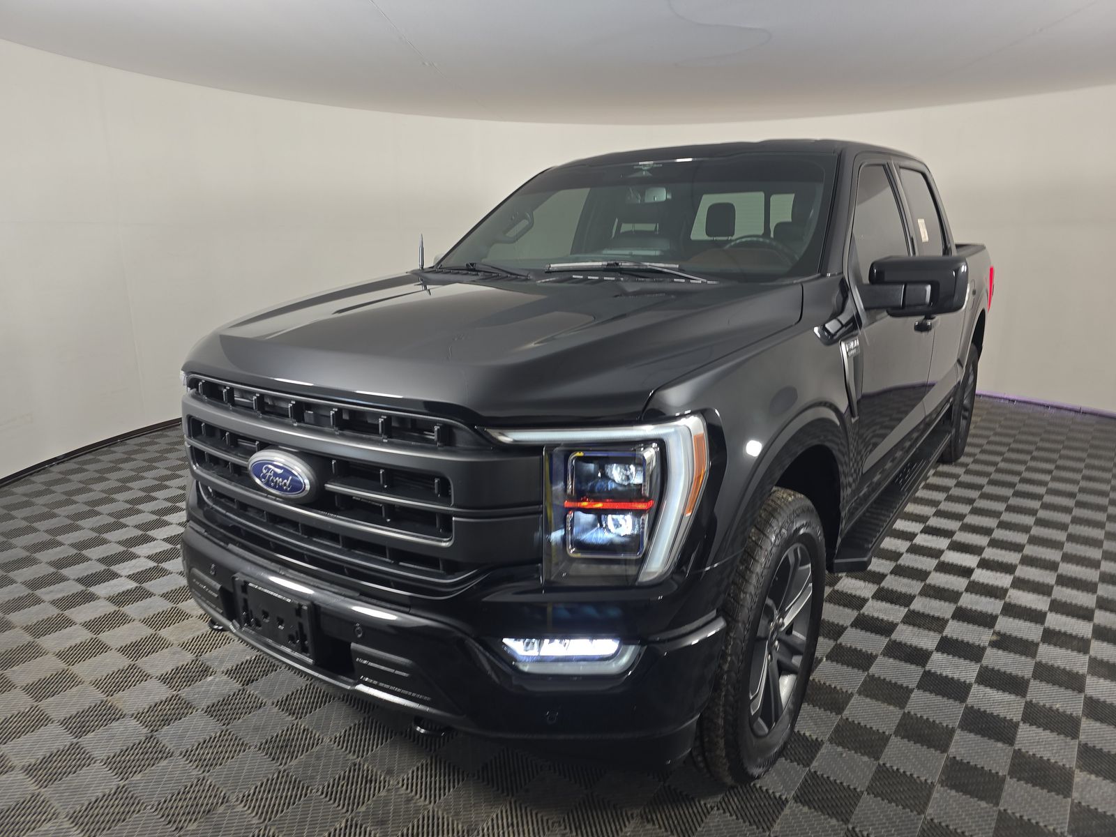 2023 Ford F-150 Lariat AWD
