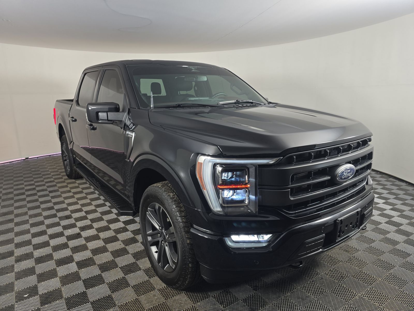 2023 Ford F-150 Lariat AWD
