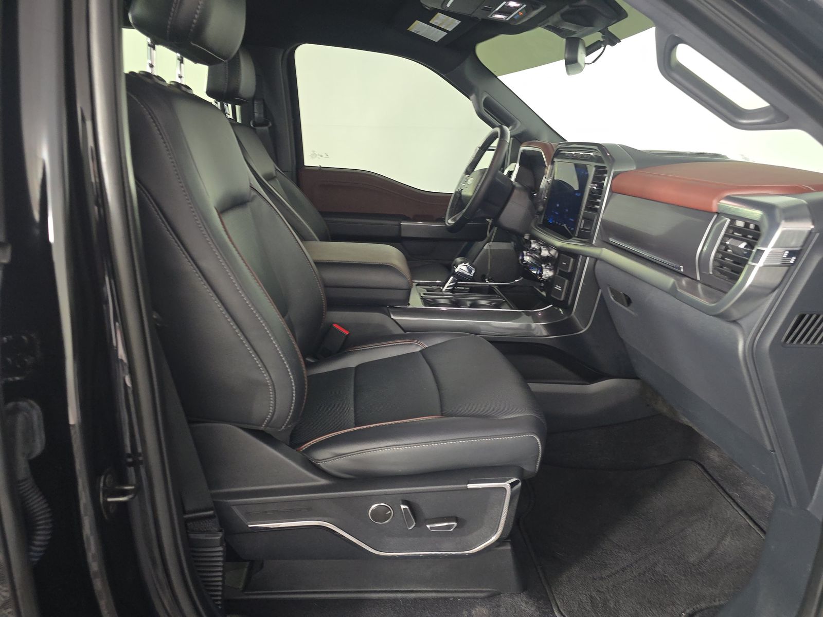 2023 Ford F-150 Lariat AWD