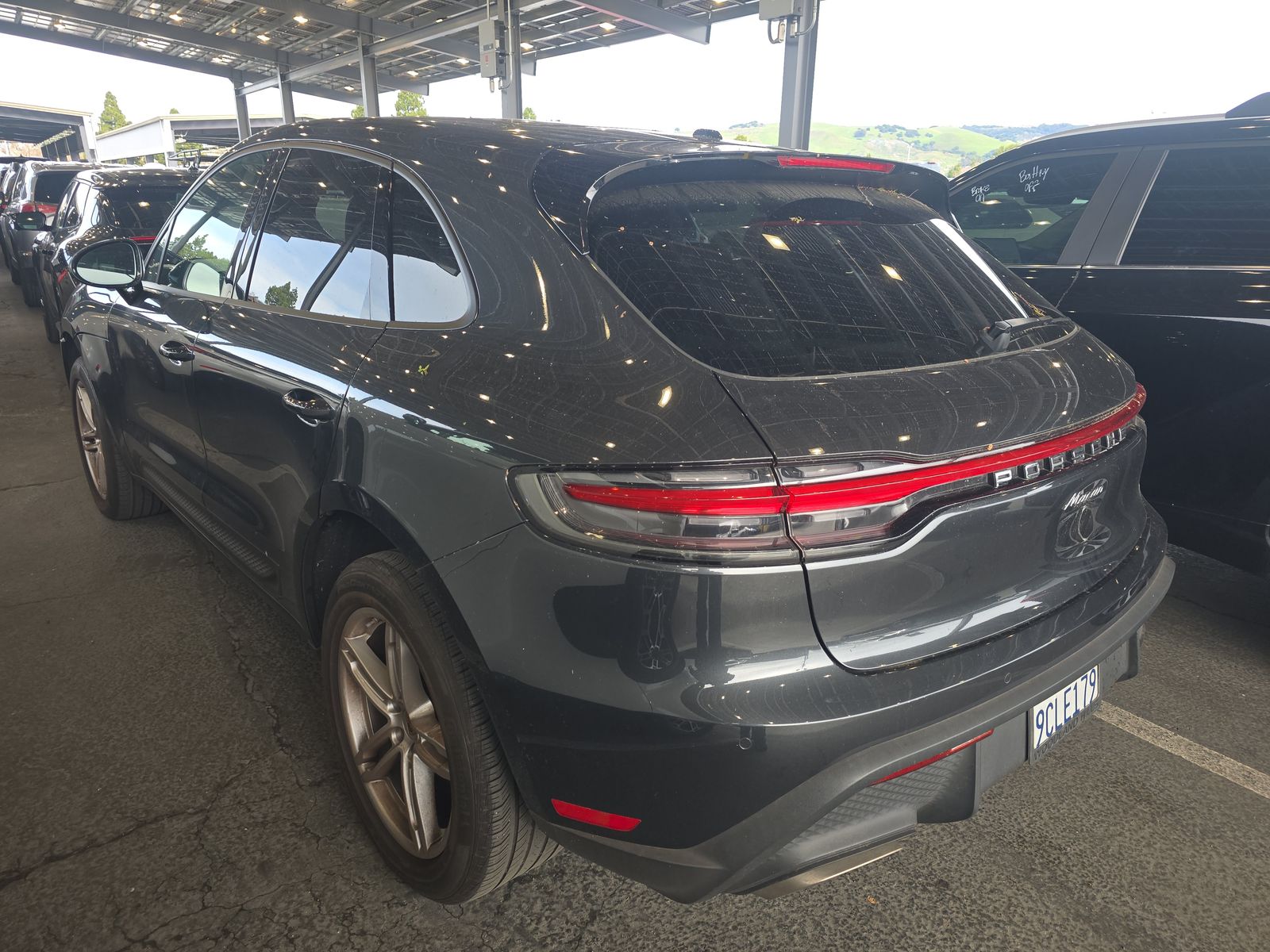 2022 Porsche Macan Base AWD