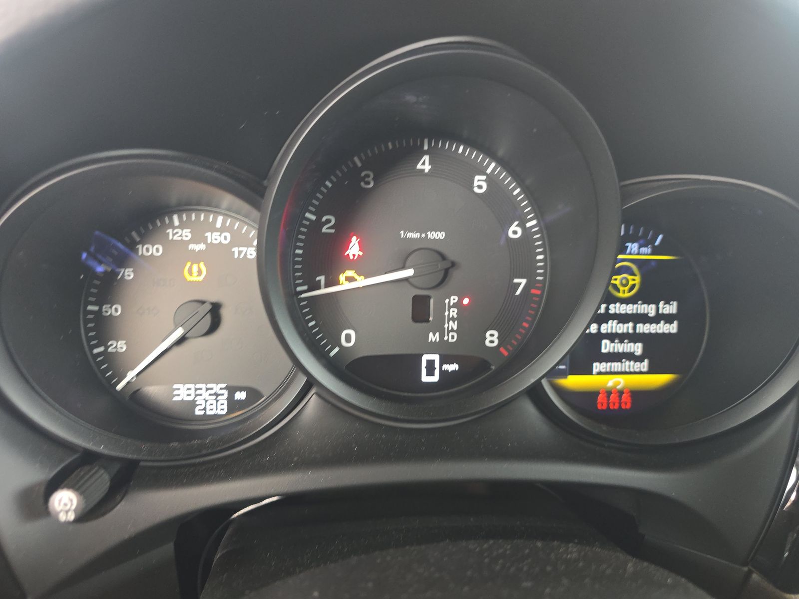 2022 Porsche Macan Base AWD