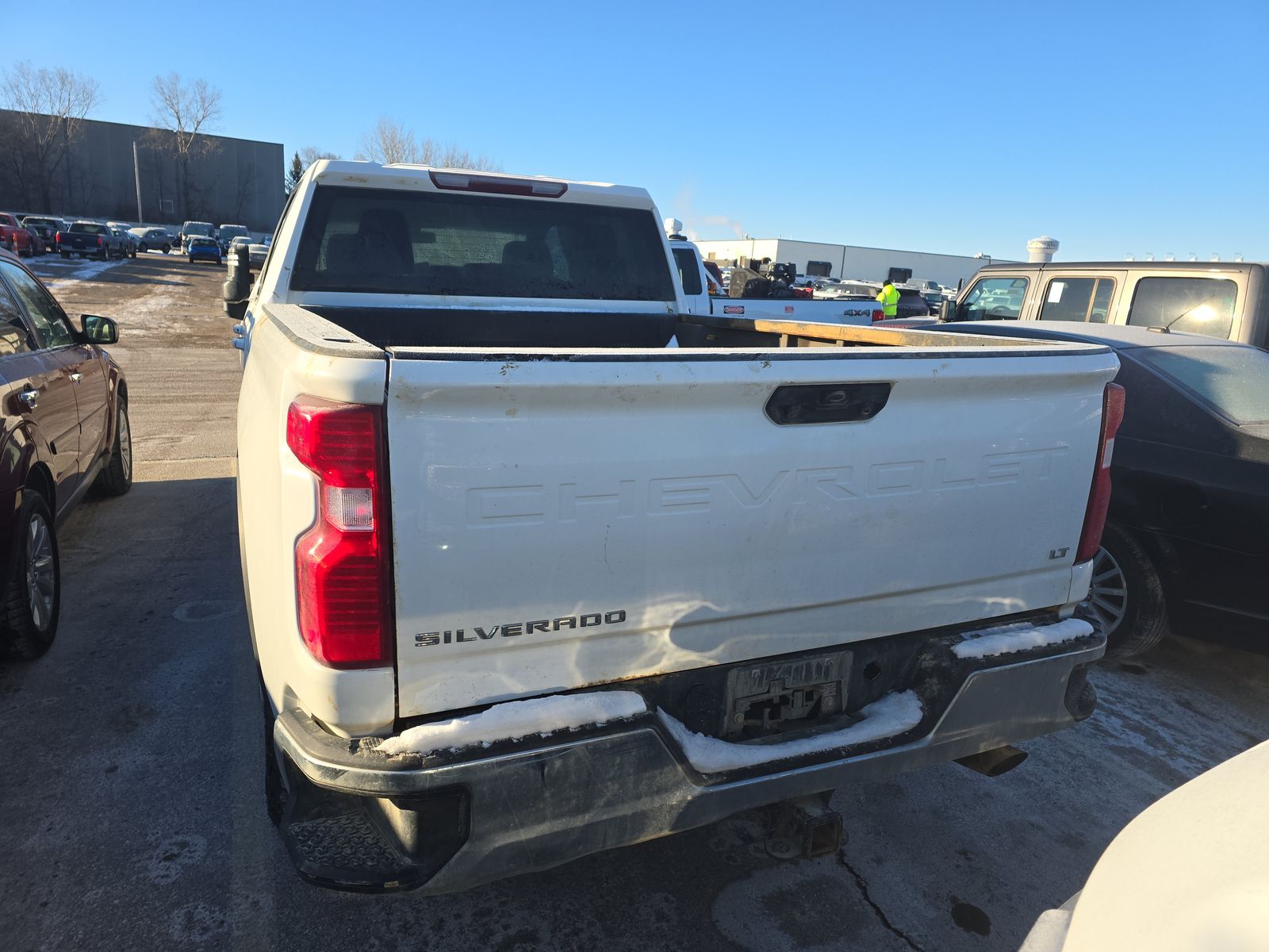 2023 CHEVY SILVERADO 2500 LT GAS WHITE SHORT BED SINGLE - Image 5