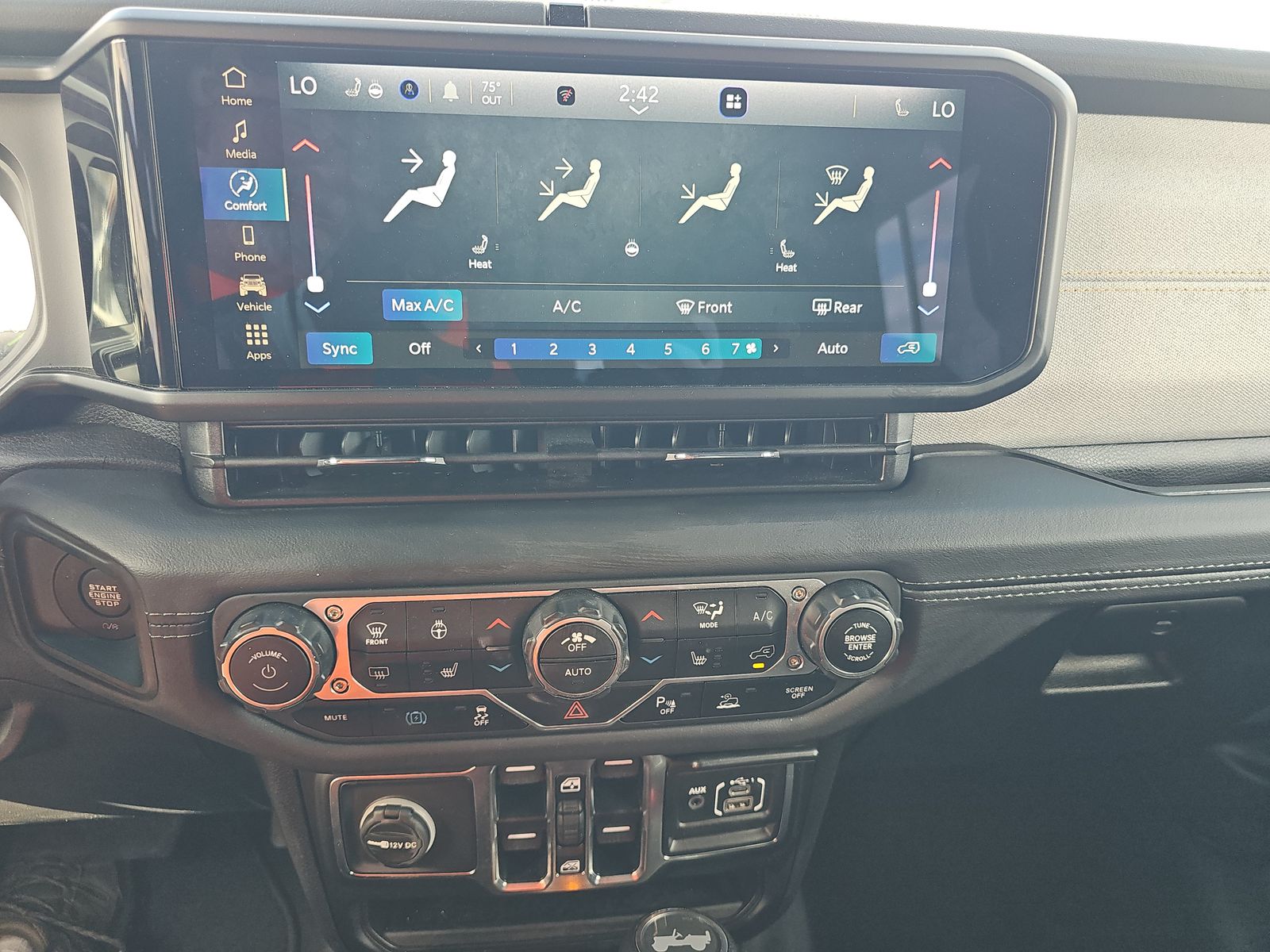 2025 Jeep Wrangler 4xe Sahara AWD