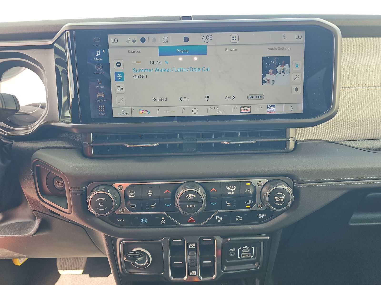 2025 Jeep Wrangler 4xe Sahara AWD