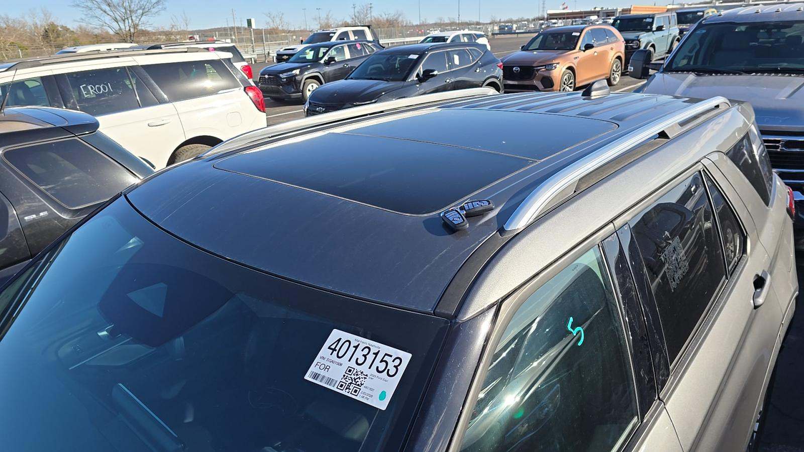 2025 Ford Explorer Platinum RWD