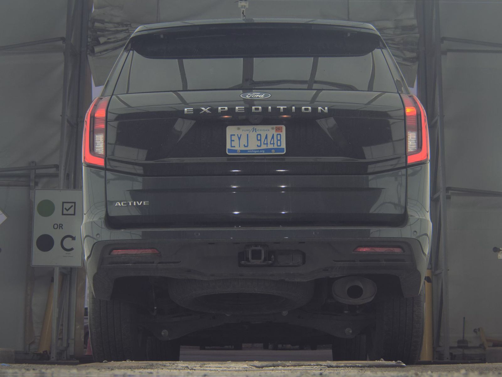 FORD EXPEDITION - 8