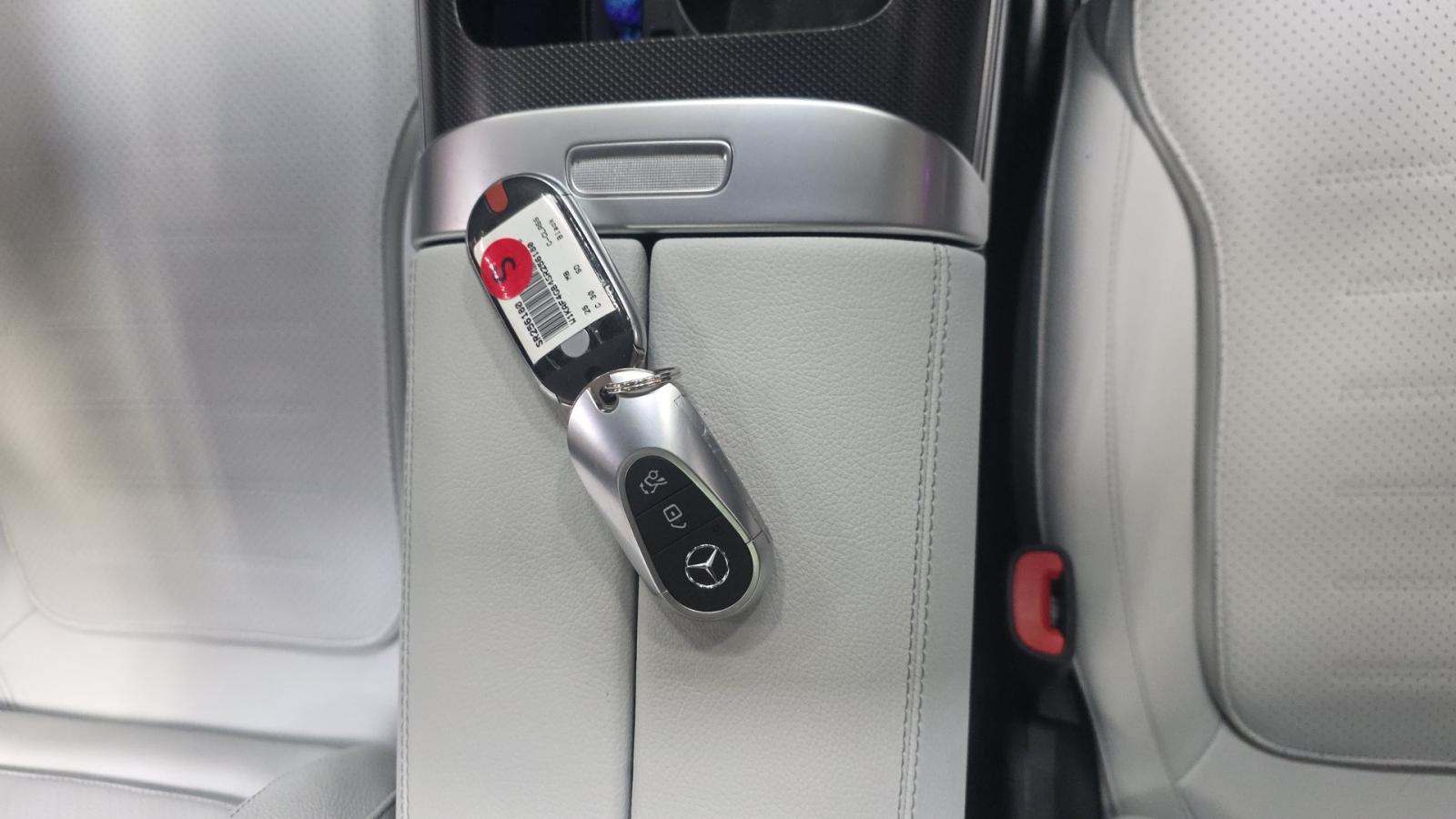 2025 Mercedes-Benz C-Class C 300 RWD