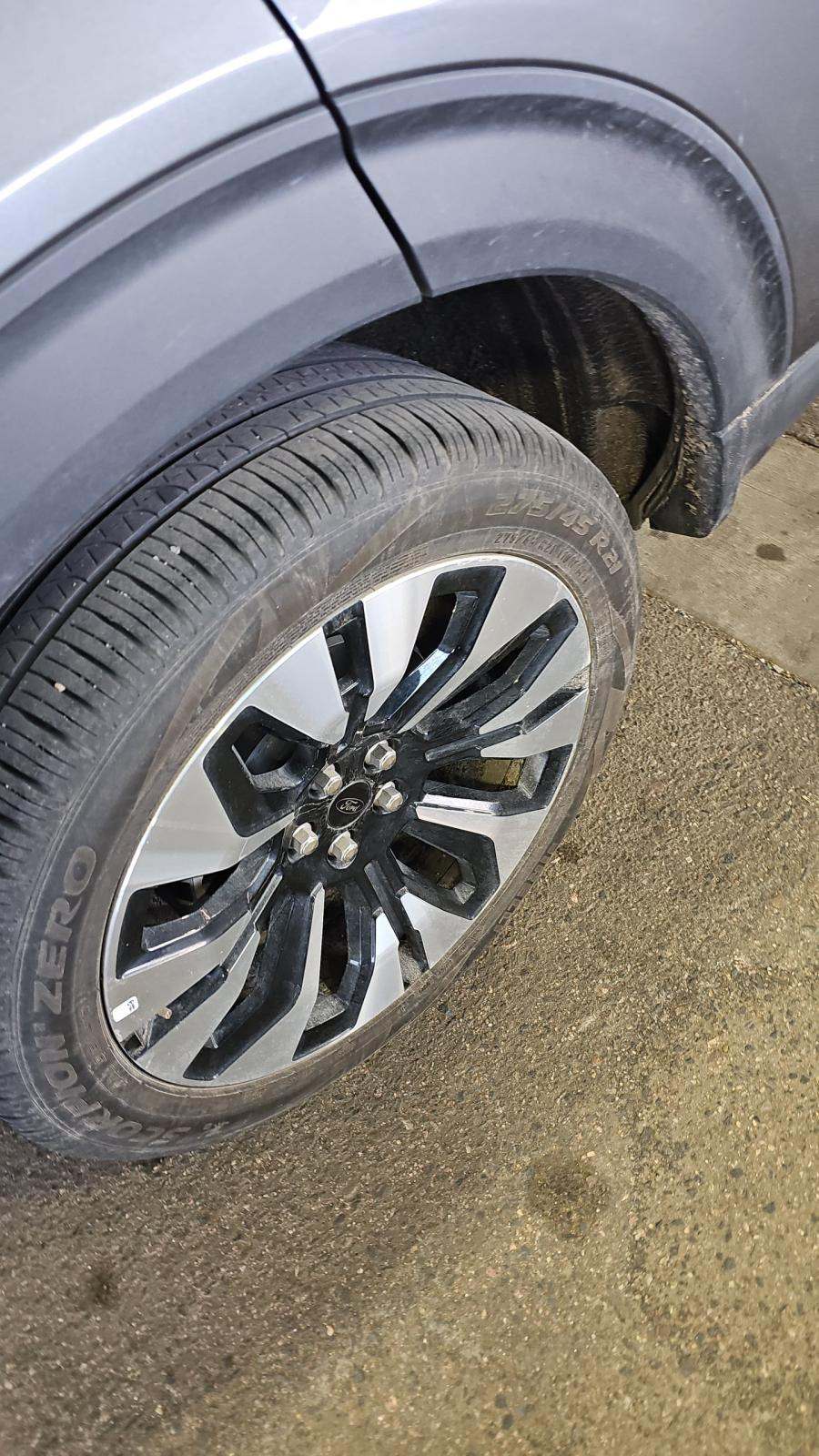 2025 Ford Explorer Platinum AWD