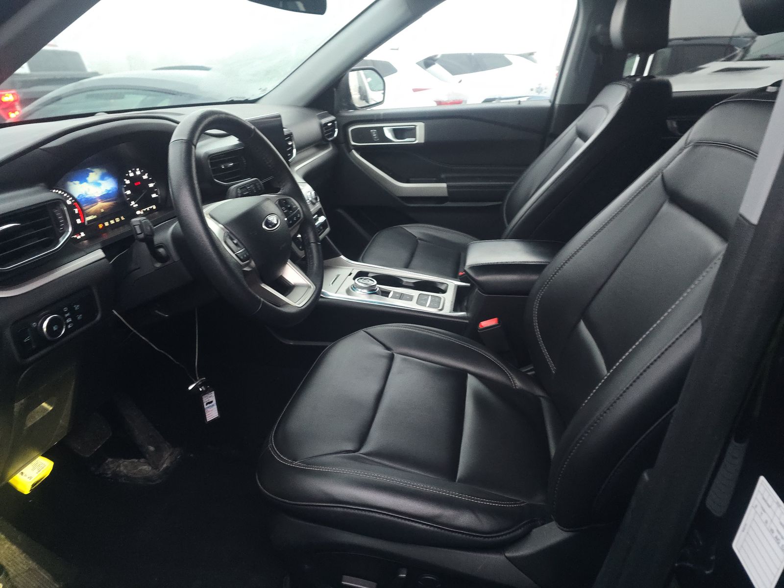 2024 Ford Explorer XLT RWD